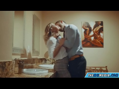 ❤️ Thaum ib tug busty blonde ntxias koj nyob rau hauv ib tug pej xeem chav dej ☑ Sluts ntawm porn hmn.mailkassa.ru